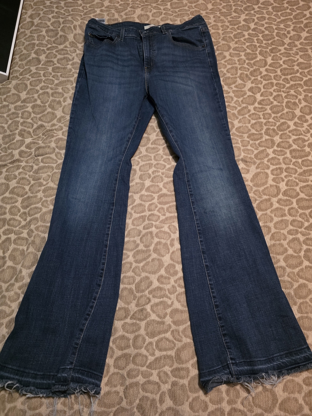 Levi 726 Flare Jean